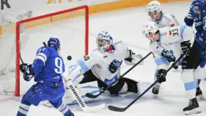 Московское «Динамо» впервые в сезоне КХЛ победило минское «Динамо»