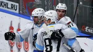Минское «Динамо» выиграло третий матч в серии против московского «Динамо» в КХЛ