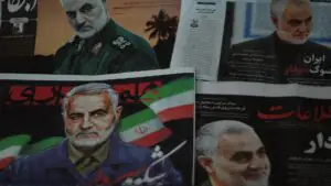 США аннулировали грин-карты и задержали родственниц убитого генерала Сулеймани