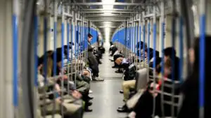 На Кольцевой линии метро Москвы остановили движения против часовой стрелки