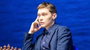 Есипенко проиграл Гири из Нидерландов в IV круге турнира претендентов в Пафосе