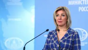 Захарова: украинские националисты собирают данные о россиянах в Европе