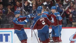 «Лос-Анджелес» уступил «Колорадо» в матче плей-офф НХЛ, несмотря на гол Панарина