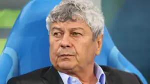 Журналист Рошу: экс-тренер сборной Румынии Луческу перенес сердечный приступ