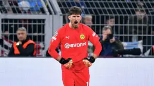 Дортмундская «Боруссия» разгромила «Фрайбург» и сыграет в Лиге чемпионов