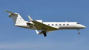 Два шведских разведывательных самолета летают у границы РФ над Финляндией