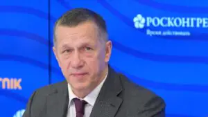 Трутнев: свод законов об Арктике создан с учетом опыта ДФО, но немного лучше