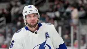 Кучеров не смог стать лучшим бомбардиром регулярного чемпионата НХЛ