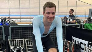 Савекин завоевал золото в гонке с выбыванием на этапе КМ в Нилае