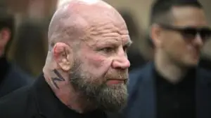 Монсон назвал допуск боксеров из РФ только в нейтральном статусе несправедливым