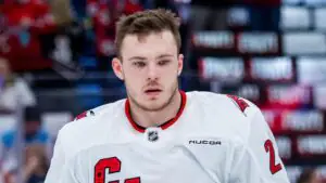 Тренер «Каролины» Бриндамор: Никишин, скорее всего, получил сотрясение мозга