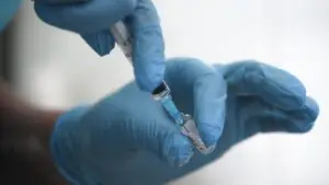 В России первый пациент получил персонализированную вакцину от меланомы