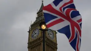 Глава минздрава Британии Стритинг отметил рост напряженности в отношениях с США