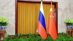 Белоусов провел переговоры с Дун Цзюнем