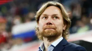 Карпин заявил, что роль тренера дается ему в футболе сложнее всего