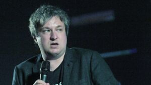 Суд приговорил кинокритика-иноагента Долина к 1 году колонии