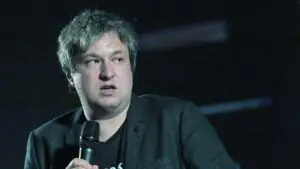 Суд приговорил кинокритика-иноагента Долина к 1 году колонии