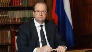 Посол Парамонов назвал вызов в МИД Италии из-за слов Соловьева ударом в штангу