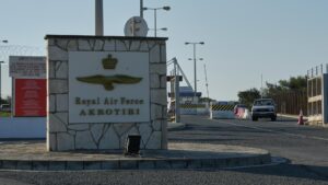 Карнс: Британия не пересмотрит территориальный статус своих баз на Кипре