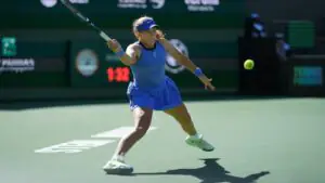 Мирра Андреева пробилась в четвертьфинал турнира WTA 1000 в Мадриде