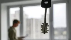 Риелтор Иванов: снижение ключевой ставки подстегнет спрос на жилье в России