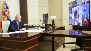 Путин обсудил с членами Совбеза России борьбу с преступностью