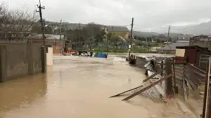 В Махачкале из-за паводка эвакуировали 429 человек