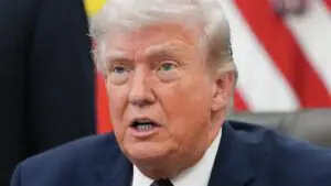 Трамп матом призвал иранцев открыть Ормузский пролив