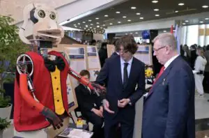 «Будущее сильной России». Первый день юношеской научной конференции