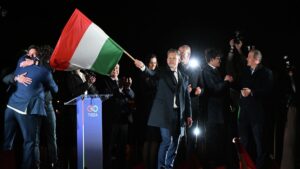 Буневич: США стали главными проигравшими на выборах в Венгрии