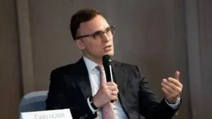 У ВЭБ появилась новая система адаптации для молодых специалистов