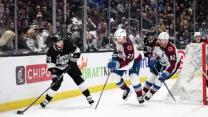 «Лос-Анджелес» с Панариным проиграл «Колорадо» и вылетел из плей-офф НХЛ