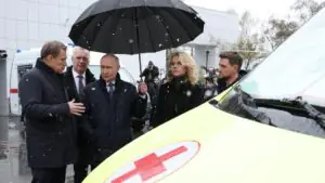 Путину в ФЦМК показали бронемашину скорой помощи для работы в приграничье