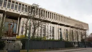Посол РФ Мешков довел до Парижа правду о террористических действиях Киева