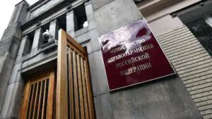Минздрав: создание новых вакцин в России занимает 4 месяца