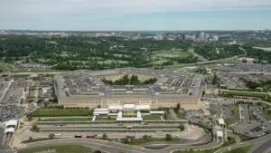 РИА Новости: Пентагон выявил нарушения надзора за контрактами для Украины