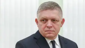 Фицо: в ЕС извращается история и нет уважения к событиям Второй мировой войны