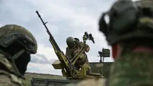 Шойгу: ВС РФ уверенно продвигаются по всей линии боевого соприкосновения