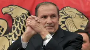 Партия Тер-Петросяна призвала оппозицию в Армении сообща бороться с властями