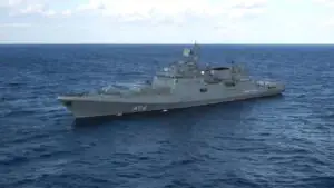 Российский фрегат пытался остановить британское судно звуковыми сигналами