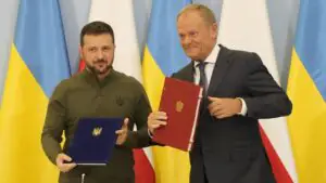 «Именно Путин»: слова Туска о Зеленском вызвали ярость в Сети