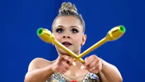 Чемпионка России по гимнастике Попова вышла замуж за хоккеиста Гоголева