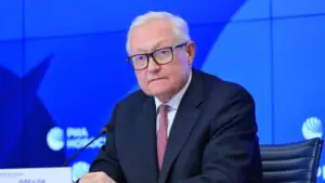 Рябков: США и Ирану в военом противостоянии важно не «свалиться в штопор»