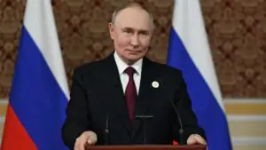 Путин: многодетные родители в России щедро одаряют детей заботой