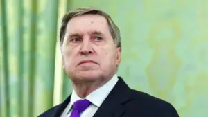 Ушаков: Москва ведет и открытые, и закрытые контакты с Киевом