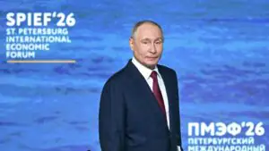 Путин поблагодарил главу делегации США Кука на ПМЭФ за высокую оценку Петербурга