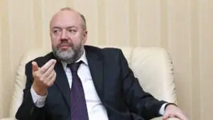 Крашенинников: многие семьи оказались бы под ударом без закона о приватизации