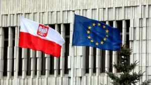 Польский политик Толвиньский закупил пакеты медпомощи для российских солдат