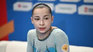 Калмыкова и Рощина завоевали по золоту и серебру на ЧР по спортивной гимнастике
