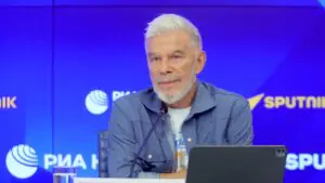 Олег Газманов высмеял введенные против него санкции